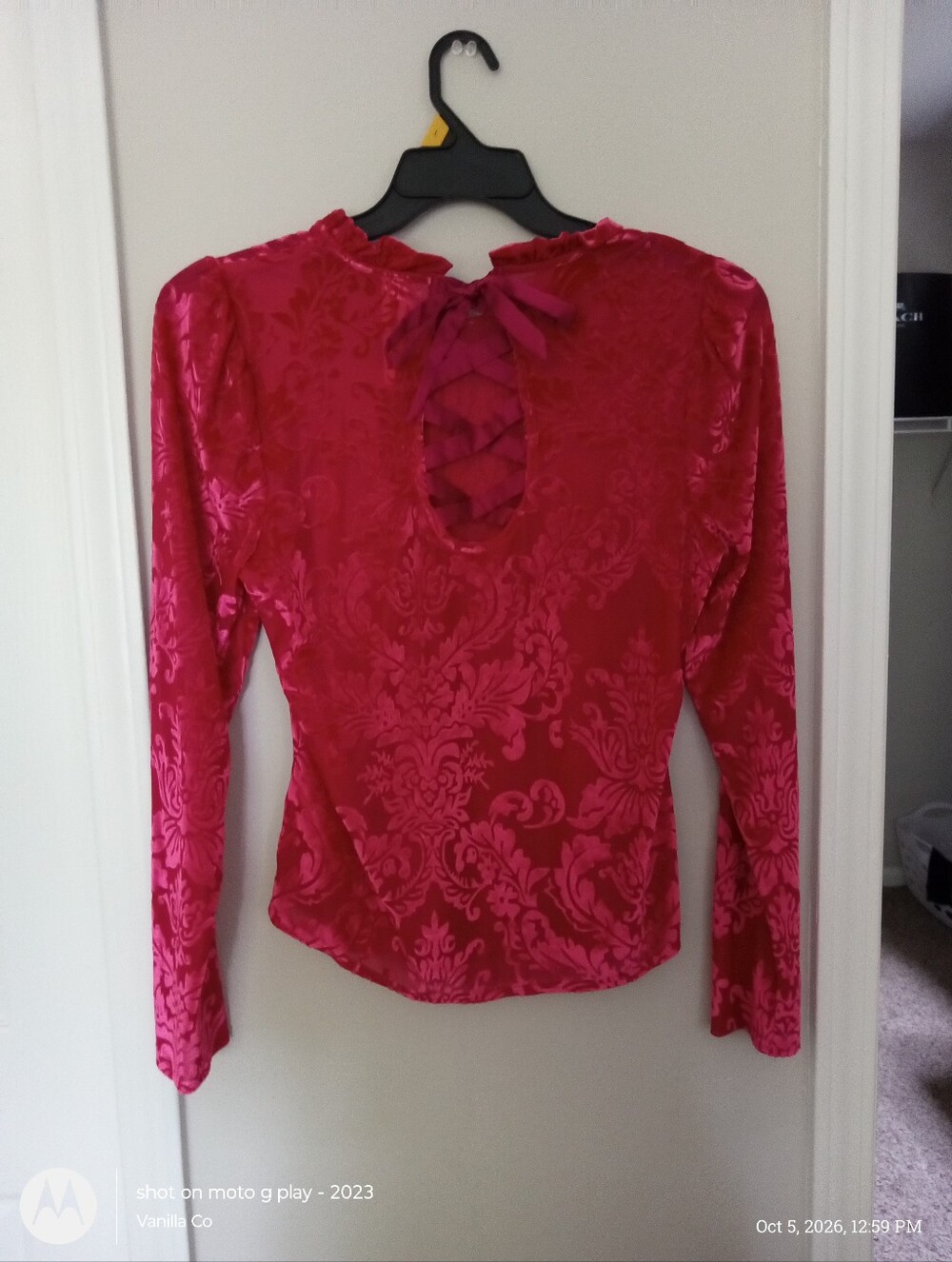 Anthropologie Sheer Velvet Burnout Top Long Sleeve Red Large - Picture 6 of 12